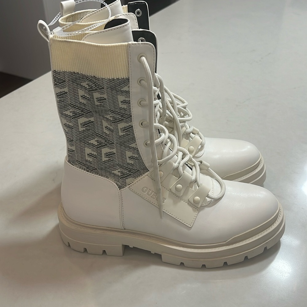 Guess women boots, new, size 9 1/2